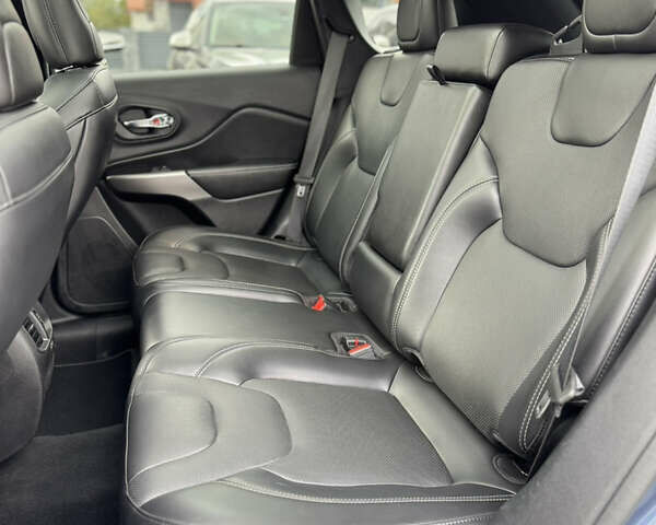 Синий Джип Чероки, объемом двигателя 3.24 л и пробегом 111 тыс. км за 21500 $, фото 22 на Automoto.ua