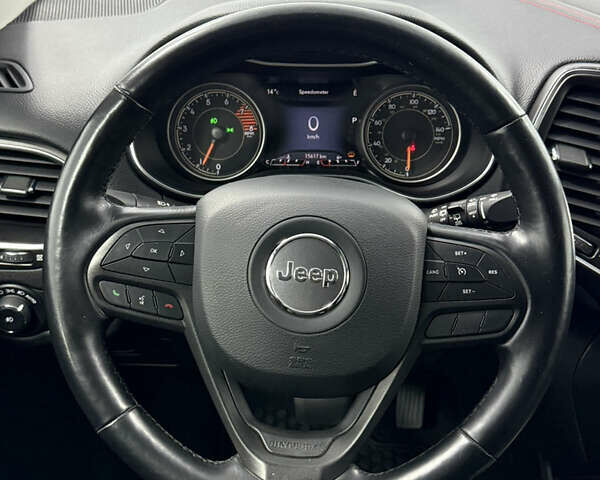 Джип Чероки 2020 в Одессе на Automoto.ua Синий Джип Чероки, объемом двигателя 3.24 л и пробегом 15 тыс. км за 24000 $, фото 26 на Automoto.ua