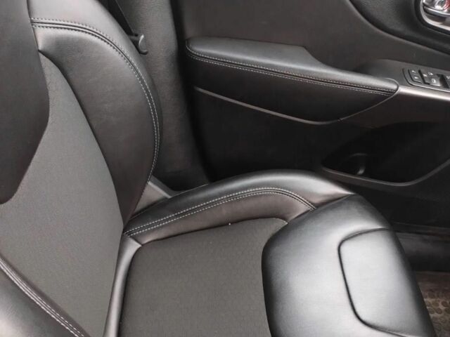 Синий Джип Чероки, объемом двигателя 2.4 л и пробегом 54 тыс. км за 9000 $, фото 9 на Automoto.ua