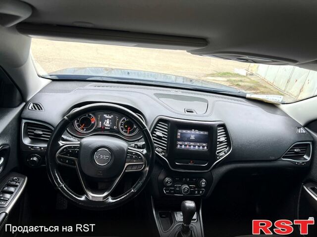 Синій Джип Cherokee, об'ємом двигуна 2.4 л та пробігом 151 тис. км за 13999 $, фото 7 на Automoto.ua