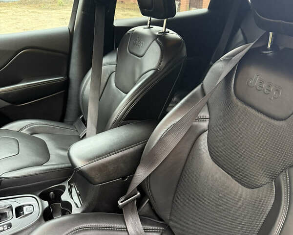 Синий Джип Чероки, объемом двигателя 3.24 л и пробегом 87 тыс. км за 19300 $, фото 10 на Automoto.ua