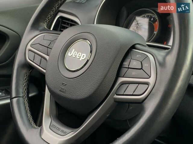 Синий Джип Чероки, объемом двигателя 3.2 л и пробегом 129 тыс. км за 19499 $, фото 47 на Automoto.ua