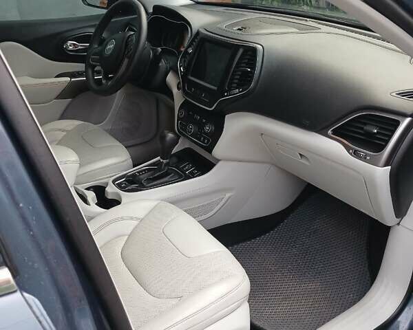 Синій Джип Cherokee, об'ємом двигуна 3.24 л та пробігом 36 тис. км за 21500 $, фото 7 на Automoto.ua