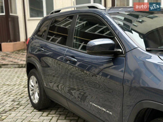 Синий Джип Чероки, объемом двигателя 2.36 л и пробегом 56 тыс. км за 18499 $, фото 12 на Automoto.ua