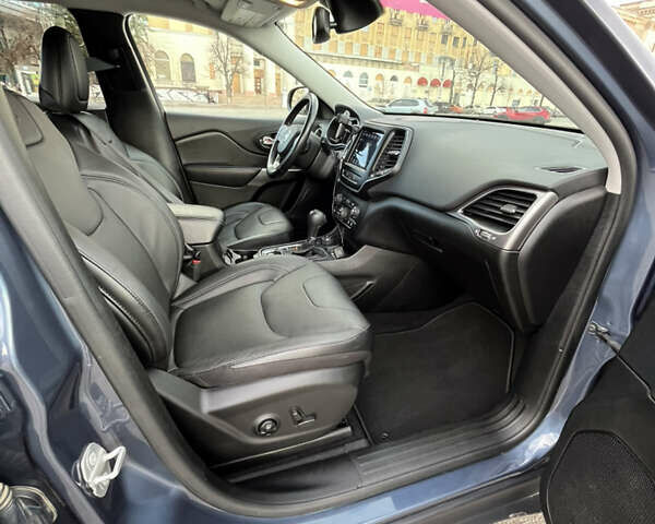 Синий Джип Чероки, объемом двигателя 3.24 л и пробегом 56 тыс. км за 21000 $, фото 17 на Automoto.ua