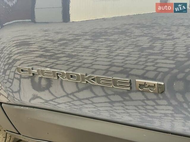 Синий Джип Чероки, объемом двигателя 3.2 л и пробегом 129 тыс. км за 19499 $, фото 12 на Automoto.ua