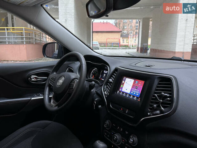 Синий Джип Чероки, объемом двигателя 2.36 л и пробегом 56 тыс. км за 18499 $, фото 26 на Automoto.ua