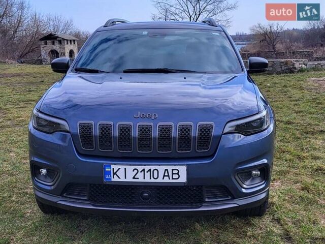 Синій Джип Cherokee, об'ємом двигуна 3.24 л та пробігом 53 тис. км за 27777 $, фото 1 на Automoto.ua