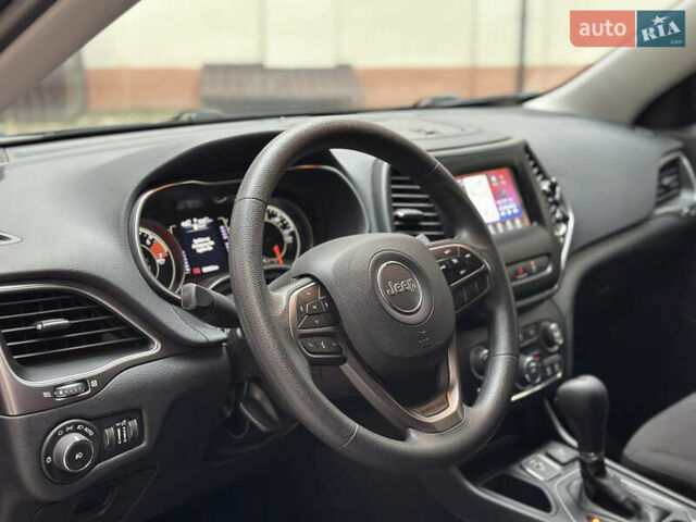 Синий Джип Чероки, объемом двигателя 2.36 л и пробегом 56 тыс. км за 18499 $, фото 21 на Automoto.ua