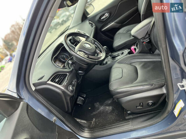 Синий Джип Чероки, объемом двигателя 3.24 л и пробегом 56 тыс. км за 21000 $, фото 11 на Automoto.ua