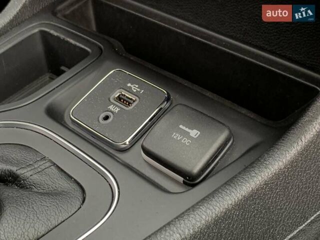 Синий Джип Чероки, объемом двигателя 3.2 л и пробегом 129 тыс. км за 19499 $, фото 43 на Automoto.ua