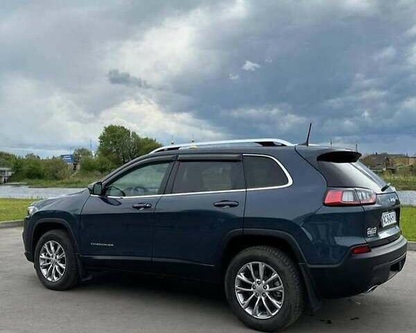 Синій Джип Cherokee, об'ємом двигуна 2 л та пробігом 105 тис. км за 18200 $, фото 1 на Automoto.ua