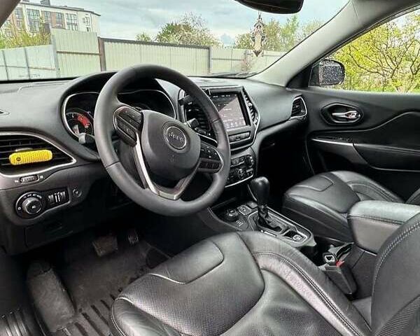 Синій Джип Cherokee, об'ємом двигуна 2 л та пробігом 105 тис. км за 18200 $, фото 4 на Automoto.ua