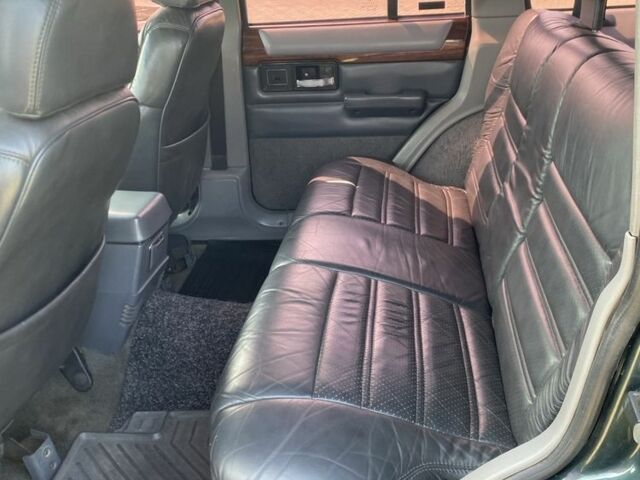 Джип Чероки 1994 в Хусте на Automoto.ua Зеленый Джип Чероки, объемом двигателя 4 л и пробегом 123 тыс. км за 4300 $, фото 5 на Automoto.ua