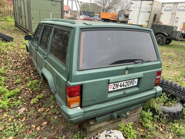 Зеленый Джип Чероки, объемом двигателя 0 л и пробегом 300 тыс. км за 2000 $, фото 2 на Automoto.ua