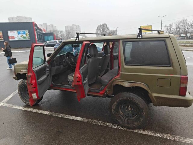 Зеленый Джип Чероки, объемом двигателя 2.5 л и пробегом 334 тыс. км за 3542 $, фото 4 на Automoto.ua