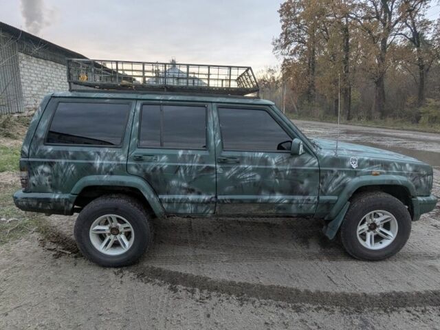 Зеленый Джип Чероки, объемом двигателя 2.5 л и пробегом 308 тыс. км за 3000 $, фото 2 на Automoto.ua