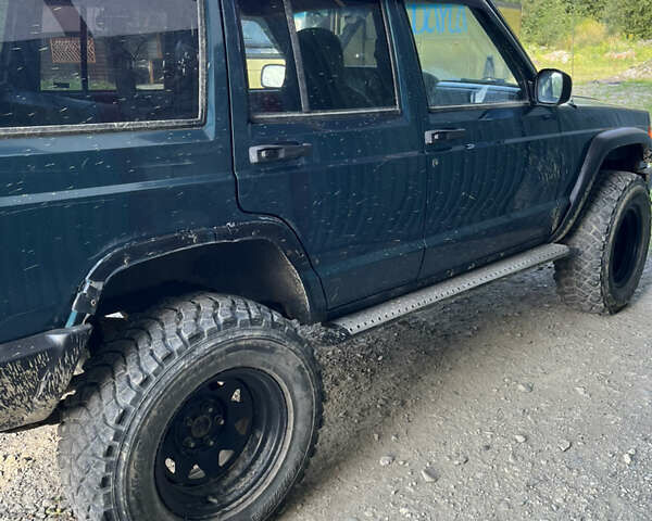 Джип Чероки 2000 в Рахове на Automoto.ua Зеленый Джип Чероки, объемом двигателя 3.96 л и пробегом 190 тыс. км за 7500 $, фото 4 на Automoto.ua
