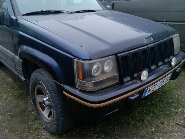 Зелений Джип Cherokee, об'ємом двигуна 2 л та пробігом 20 тис. км за 1200 $, фото 1 на Automoto.ua