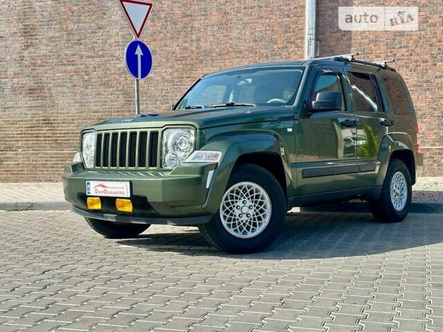 Зеленый Джип Чероки, объемом двигателя 2.77 л и пробегом 250 тыс. км за 10999 $, фото 1 на Automoto.ua