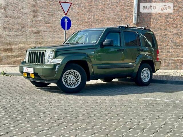 Зелений Джип Cherokee, об'ємом двигуна 2.77 л та пробігом 250 тис. км за 9999 $, фото 2 на Automoto.ua