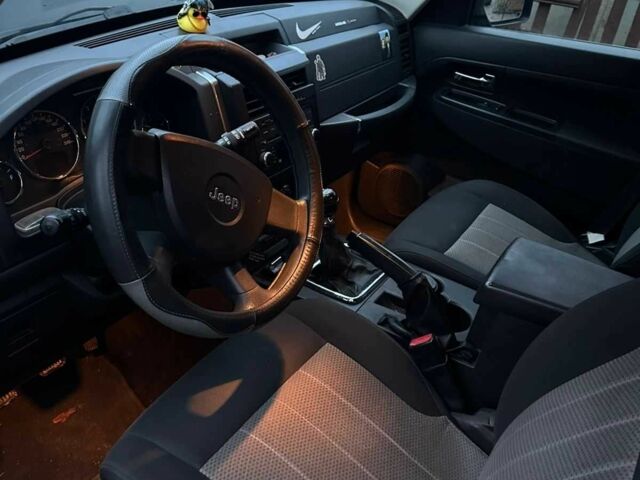 Зелений Джип Cherokee, об'ємом двигуна 2.7 л та пробігом 312 тис. км за 5801 $, фото 1 на Automoto.ua