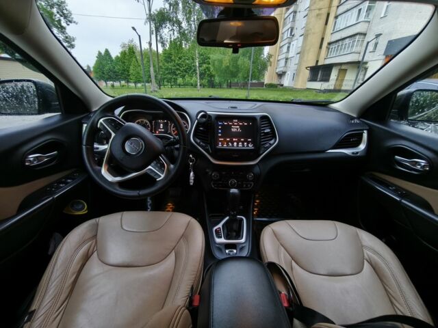 Зеленый Джип Чероки, объемом двигателя 2.4 л и пробегом 180 тыс. км за 11000 $, фото 4 на Automoto.ua