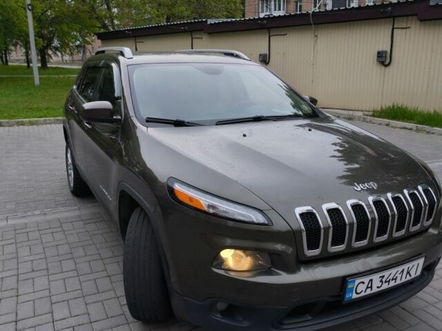 Зеленый Джип Чероки, объемом двигателя 2.4 л и пробегом 180 тыс. км за 11000 $, фото 1 на Automoto.ua