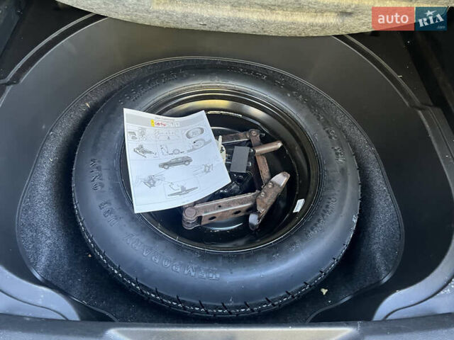 Джип Чероки 2014 в Каневе на Automoto.ua Зеленый Джип Чероки, объемом двигателя 2.36 л и пробегом 143 тыс. км за 13400 $, фото 10 на Automoto.ua