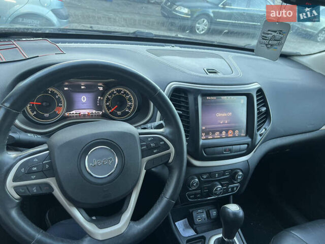 Джип Чероки 2014 в Каневе на Automoto.ua Зеленый Джип Чероки, объемом двигателя 2.36 л и пробегом 143 тыс. км за 13400 $, фото 7 на Automoto.ua