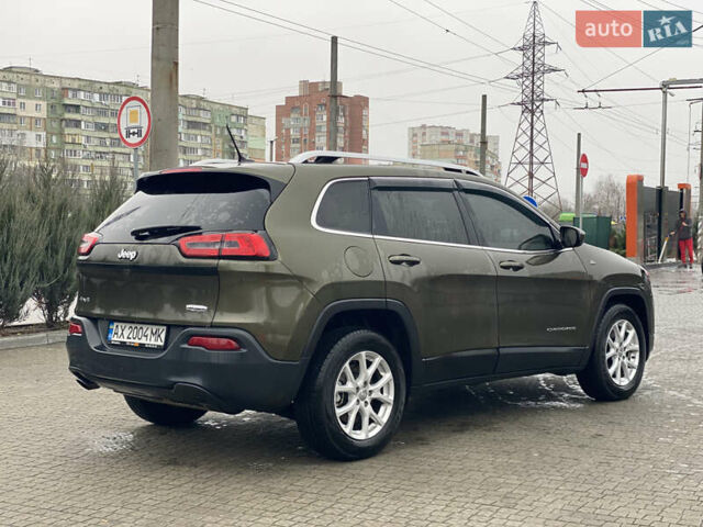 Зеленый Джип Чероки, объемом двигателя 2.36 л и пробегом 180 тыс. км за 13500 $, фото 7 на Automoto.ua
