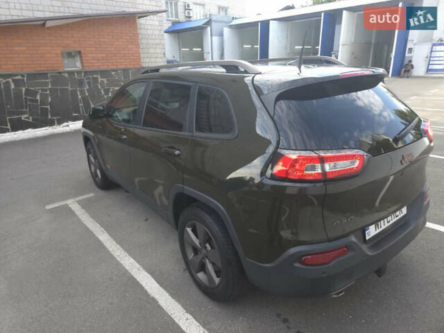 Зелений Джип Cherokee, об'ємом двигуна 2.36 л та пробігом 148 тис. км за 13500 $, фото 5 на Automoto.ua