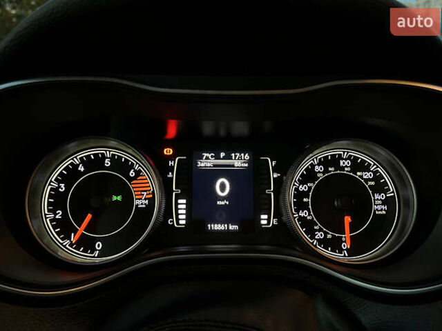 Зелений Джип Cherokee, об'ємом двигуна 2.36 л та пробігом 118 тис. км за 17999 $, фото 9 на Automoto.ua