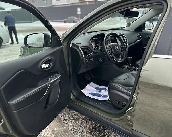 Зелений Джип Cherokee, об'ємом двигуна 3.24 л та пробігом 115 тис. км за 19500 $, фото 8 на Automoto.ua