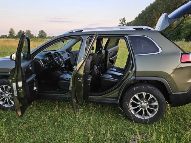 Зелений Джип Cherokee, об'ємом двигуна 2.4 л та пробігом 118 тис. км за 17500 $, фото 6 на Automoto.ua