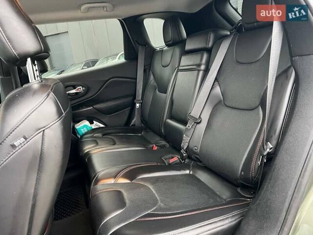 Зеленый Джип Чероки, объемом двигателя 3.2 л и пробегом 93 тыс. км за 21990 $, фото 36 на Automoto.ua