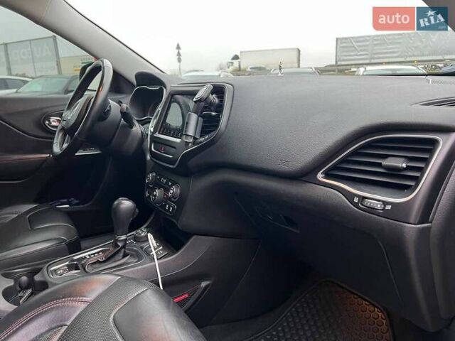 Зеленый Джип Чероки, объемом двигателя 3.2 л и пробегом 93 тыс. км за 21990 $, фото 39 на Automoto.ua