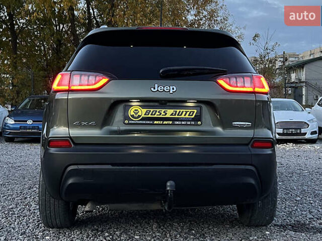 Зелений Джип Cherokee, об'ємом двигуна 2.36 л та пробігом 118 тис. км за 17999 $, фото 4 на Automoto.ua