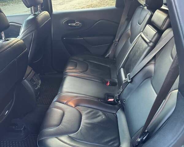 Зелений Джип Cherokee, об'ємом двигуна 3.24 л та пробігом 92 тис. км за 21400 $, фото 16 на Automoto.ua