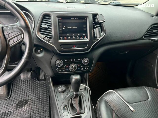 Зеленый Джип Чероки, объемом двигателя 3.2 л и пробегом 93 тыс. км за 21990 $, фото 26 на Automoto.ua