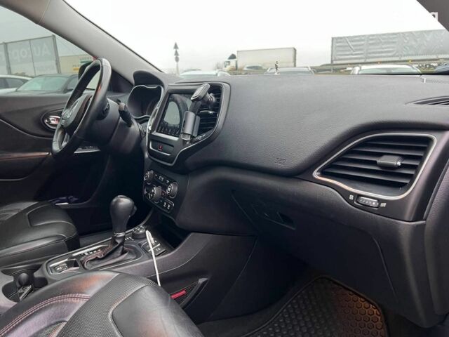 Зеленый Джип Чероки, объемом двигателя 3.2 л и пробегом 93 тыс. км за 21990 $, фото 38 на Automoto.ua