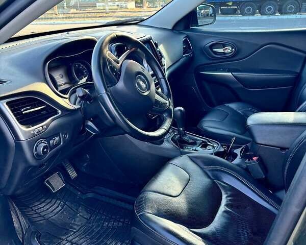 Зелений Джип Cherokee, об'ємом двигуна 3.24 л та пробігом 52 тис. км за 19500 $, фото 7 на Automoto.ua