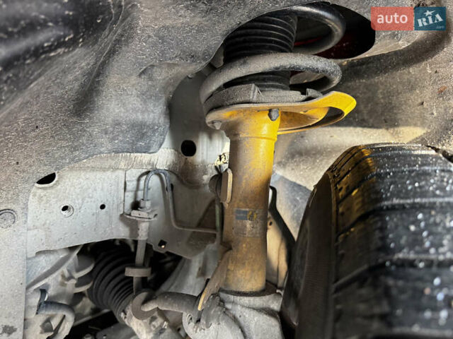 Зелений Джип Cherokee, об'ємом двигуна 3.24 л та пробігом 114 тис. км за 21700 $, фото 22 на Automoto.ua