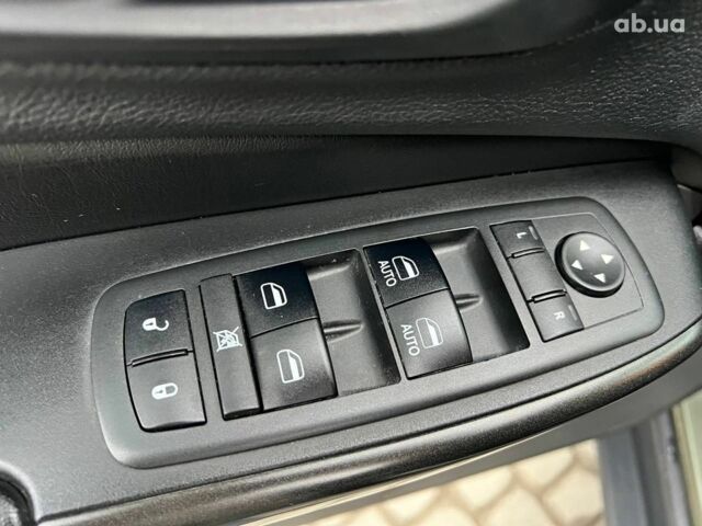 Зеленый Джип Чероки, объемом двигателя 3.2 л и пробегом 93 тыс. км за 21990 $, фото 15 на Automoto.ua