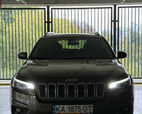 Джип Чероки 2018 в Киеве на Automoto.ua Зеленый Джип Чероки, объемом двигателя 2.36 л и пробегом 133 тыс. км за 19000 $, фото 8 на Automoto.ua