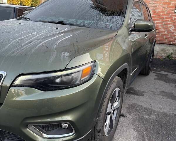 Джип Cherokee 2019 у Полтаві на Automoto.ua Зелений Джип Cherokee, об'ємом двигуна 3.24 л та пробігом 128 тис. км за 17500 $, фото 2 на Automoto.ua