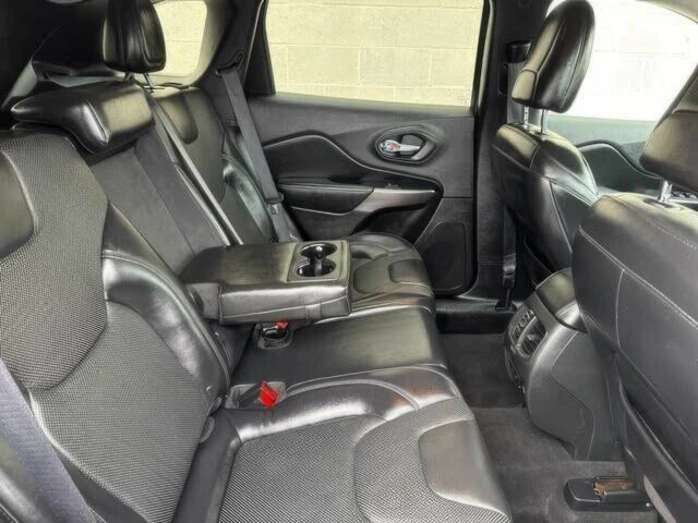 Зелений Джип Cherokee, об'ємом двигуна 3.2 л та пробігом 34 тис. км за 13000 $, фото 9 на Automoto.ua