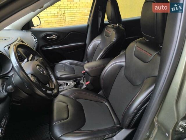 Зелений Джип Cherokee, об'ємом двигуна 3.24 л та пробігом 95 тис. км за 21200 $, фото 20 на Automoto.ua