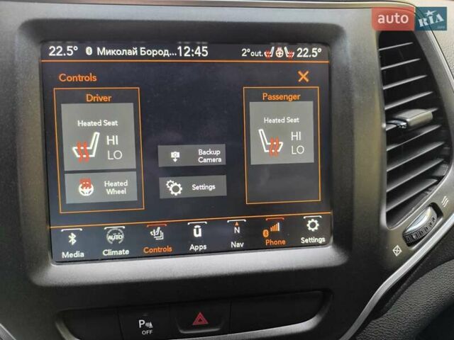 Зелений Джип Cherokee, об'ємом двигуна 3.24 л та пробігом 95 тис. км за 21200 $, фото 11 на Automoto.ua