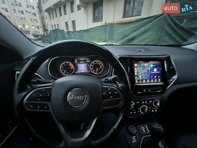 Зеленый Джип Чероки, объемом двигателя 2 л и пробегом 35 тыс. км за 21000 $, фото 1 на Automoto.ua